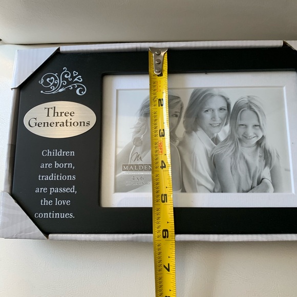 Three Generations Photo Frame - Picture 4 of 4